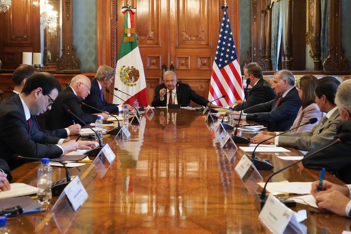 John Kerry aseguró que México está comprometido con la responsabilidad de avanzar en la transición energética. (Cortesía: Gobierno de México)