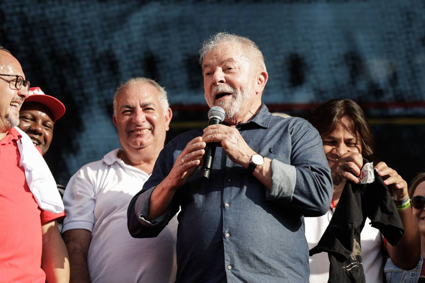 Luiz Inácio Lula da Silva, expresidente de Brasil, habla durante un evento organizado por sindicatos de trabajadores en el Día Internacional de los Trabajadores en São Paulo, Brasil, el domingo 1 de mayo de 2022.