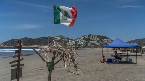 México busca récord de divisas por turismo en medio de turbulencia en la industriadfd