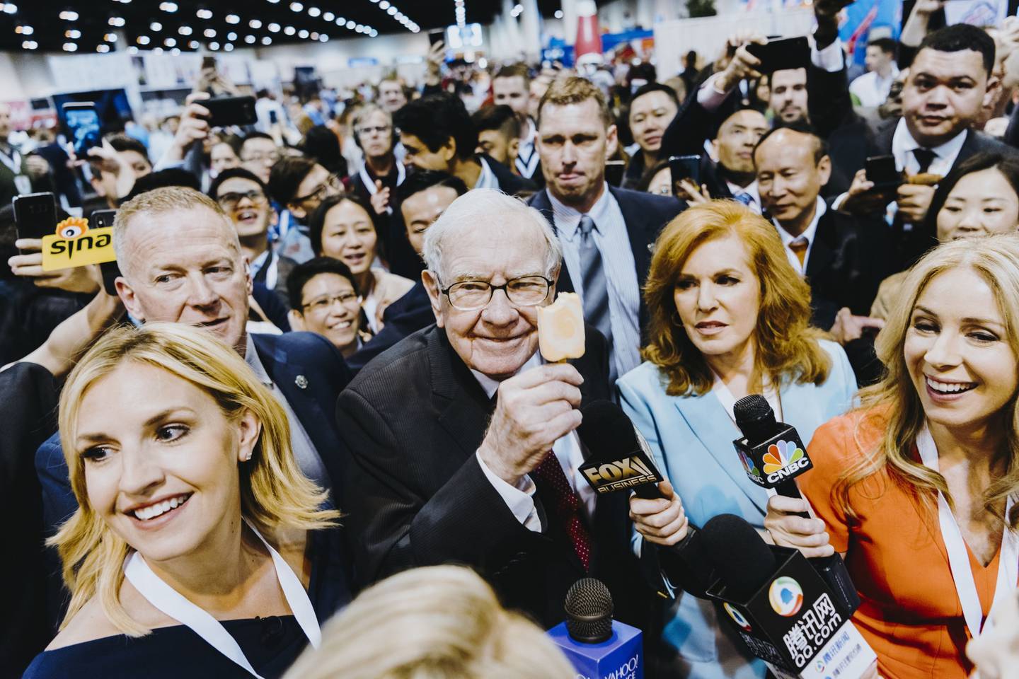 Warren Buffett, chairman and chief executive officer of Berkshire Hathaway Inc., center left, at the company's annual meeting in Omaha, Nebraska, U.S., on Saturday, May 4, 2019.