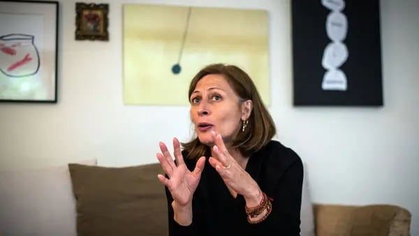 Tatiana Clouthier renuncia a Secretaría de Economía en medio de consultas por política energéticadfd