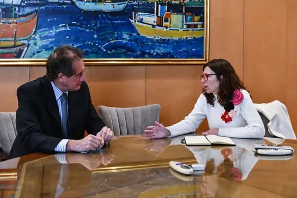 El presidente del BCRA y la ministra de Economía de Argentina.
