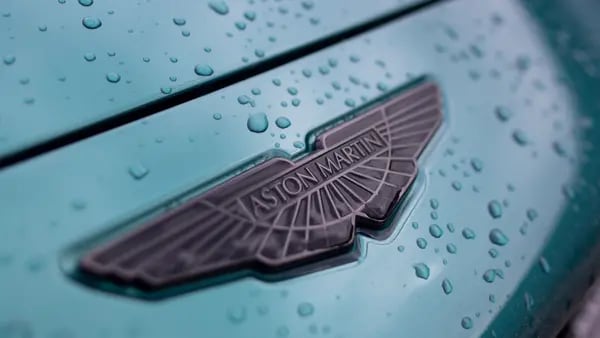 Aston Martin está en conversaciones para enfrentar una deuda de US$1,4 mil millonesdfd