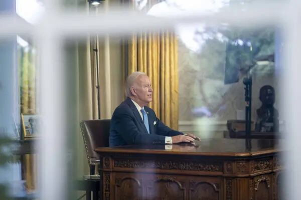El presidente de los Estados Unidos, Joe Biden, durante el discurso nacional en la Oficina Oval de la Casa Blanca en Washington, DC, EE. UU., el viernes 2 de junio de 2023. Fotógrafo: Bonnie Cash/UPI/Bloomberg
