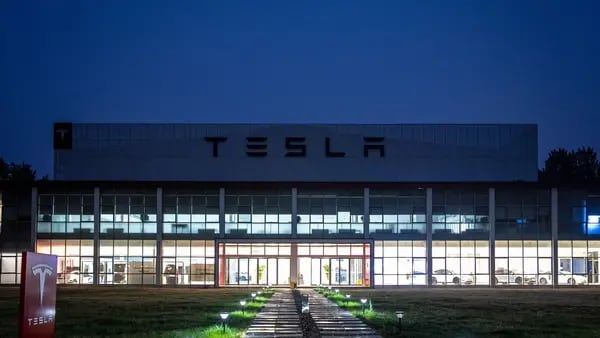 Musk vende el sueño de Tesla, pero no pide detallesdfd
