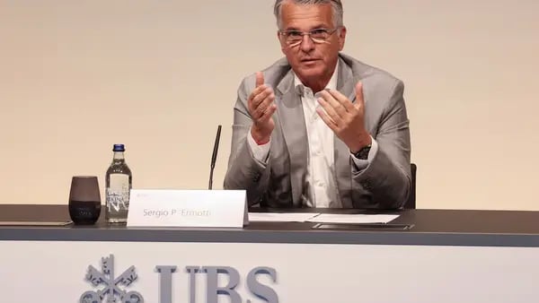 UBS, tras la compra de Credit Suisse: “Más grandes no significa que seamos más peligrosos”dfd