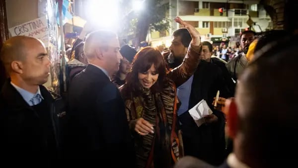 Atentado a Cristina Kirchner: cómo serán el feriado y las movilizaciones en Argentinadfd