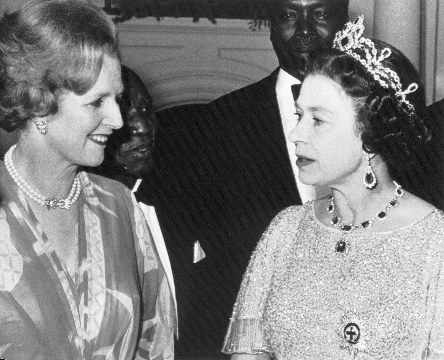 Reina Isabel II y Margaret Thatcherdfd