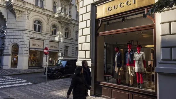Gucci começará a aceitar pagamentos de criptomoedas em algumas lojas dos EUAdfd