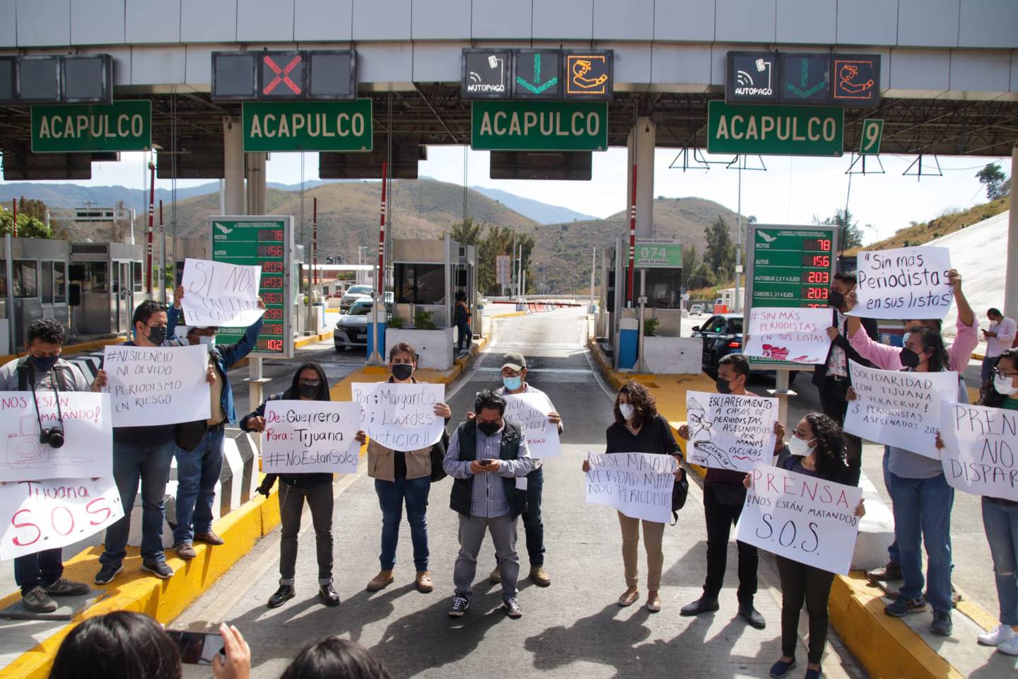 El domingo, Lourdes Maldonado, una periodista de radio radicada en Tijuana, recibió disparos afuera de su casa; en 2019 pidió públicamente ayuda al presidente (Cortesía: @AmapolaPeriodis)
