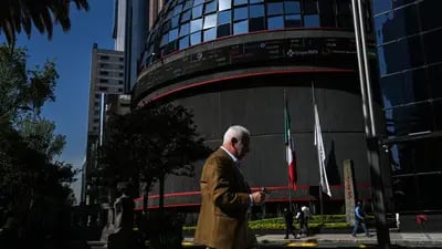 El precio de las acciones de Inbursa y Banorte aumentaban la mañana del lunes luego de que el presidente de México mencionara su preferencia por un mexicano para adquirir la venta de Citi.