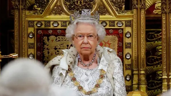 7 gráficos da transformação do Reino Unido nos 70 anos de coroação da Rainha dfd