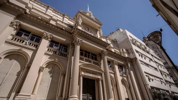 Gobierno argentino aclara que el nuevo cepo al dólar soja no alcanzará a productores dfd