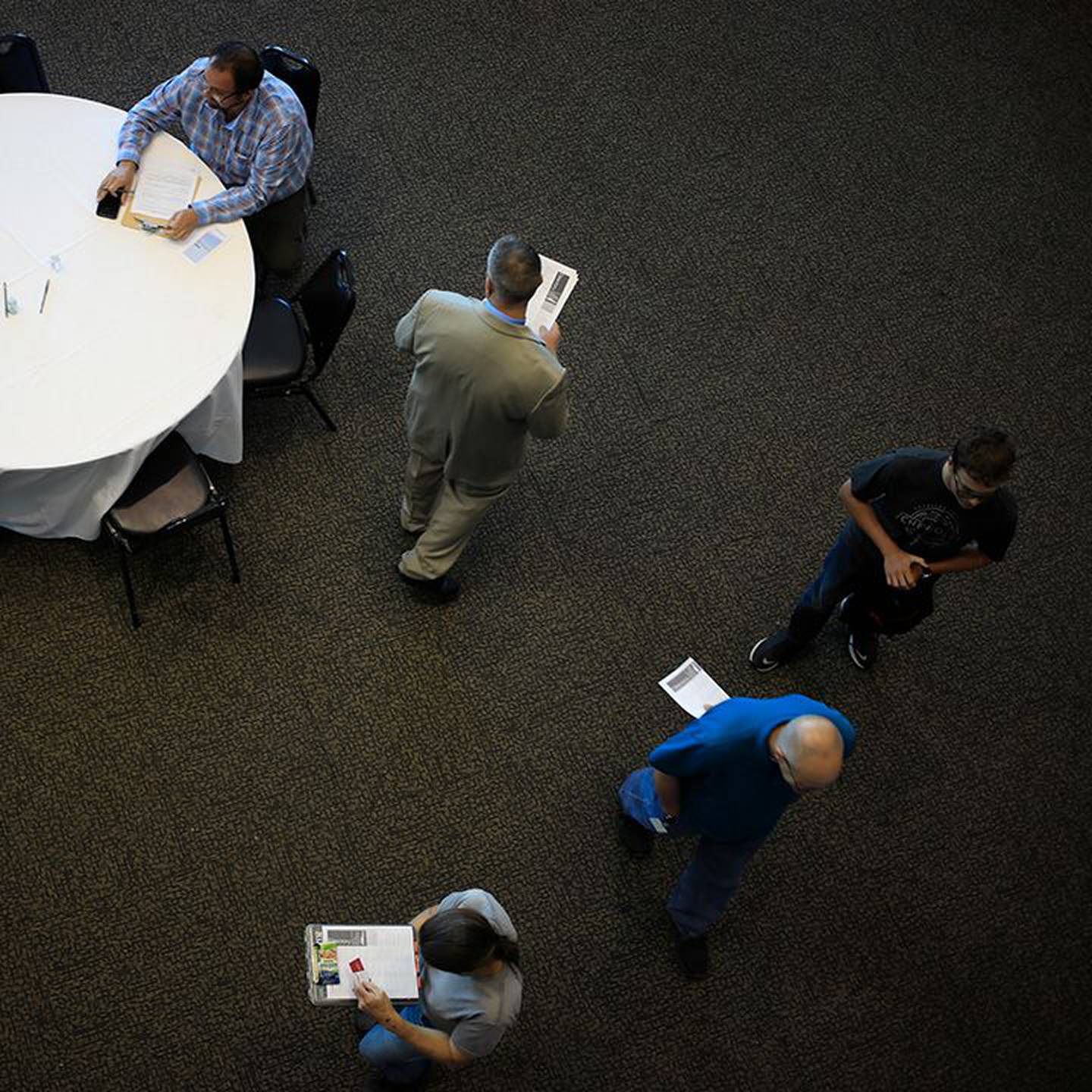 Job seekers attend a Job News USA career fair in Louisville, Kentucky, U.S., on Wednesday, June 23, 2021. The Department of Labor is scheduled to release initial jobless claims figures on June 24. Photographer: Luke Sharrett/Bloomberg