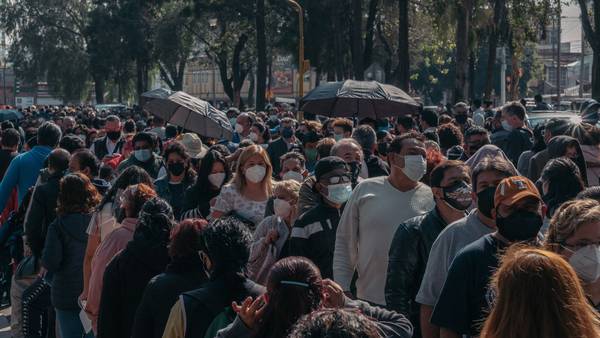 Ciudad de México dice adiós al uso del cubrebocas en espacios abiertosdfd