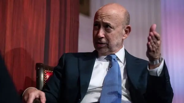 Lloyd Blankfein de Goldman Sachs dice que las empresas en EE.UU. deben prepararse para la recesióndfd