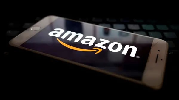 No funcionó: Amazon cierra tiendas de ropa que abrió hace un poco más de un añodfd
