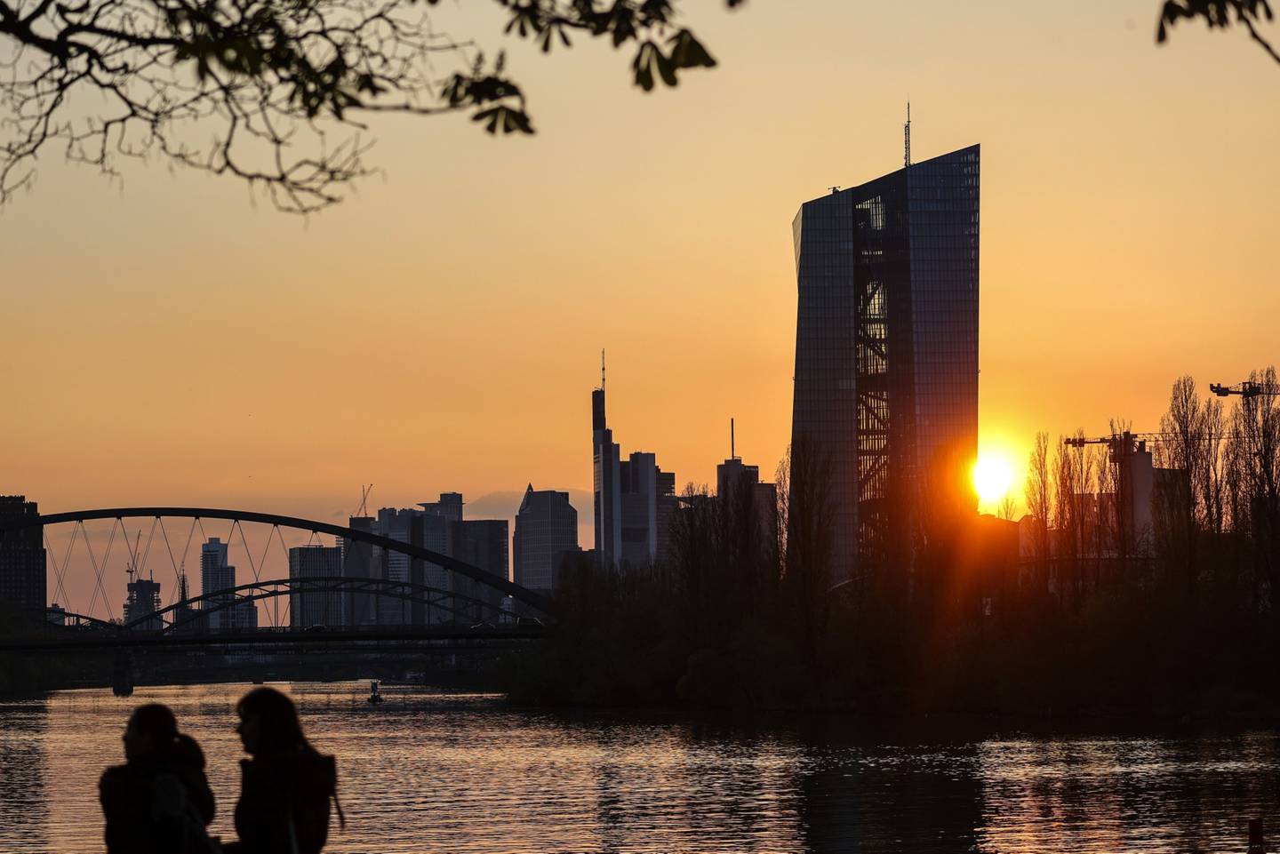 Deutsche Bank vê possibilidade de alta de meio ponto de juros pelo BCE