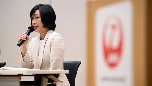 De comissária de voo a CEO: executiva será primeira mulher a liderar a Japan Airlinesdfd