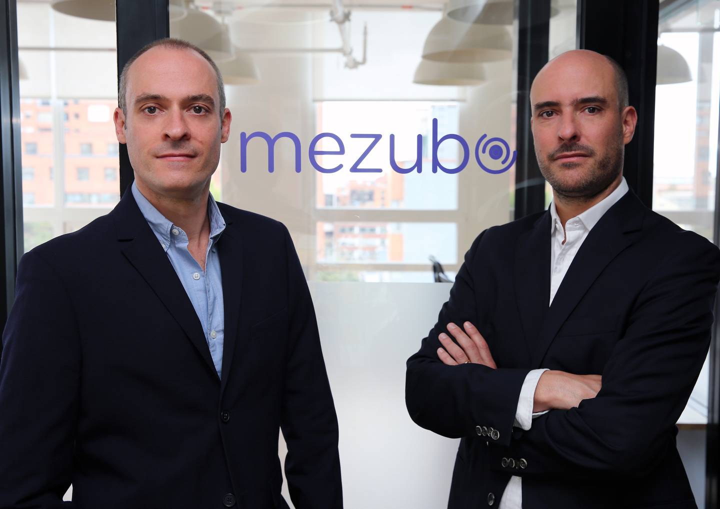 Los fundadores de Mezubo son Nicolas y Juan Sebastián Pardo, dos hermanos con experiencia en emprendimiento, finanzas y tecnología
