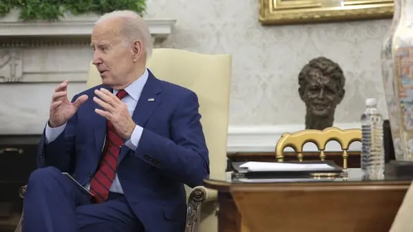 Administración Biden apoya nuevo proyecto de ley sobre TikTok y quiere su aprobacióndfd