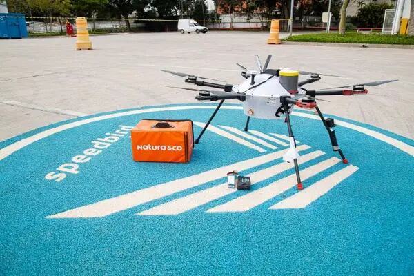 Natura diz que vai buscar, com a tecnologia de drones, realizar as entregas de forma ágil e segura em locais mais afastados ou de difícil acesso