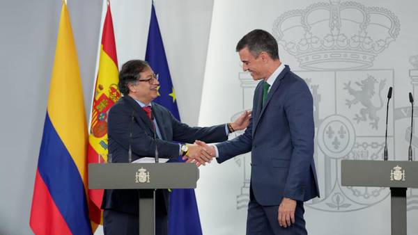España pondrá 1.000 millones de euros para financiar proyectos en Colombiadfd