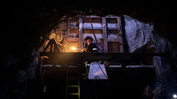 Gobierno Petro alista nueva Ley Minera: lo que proponen los actores del sectordfd