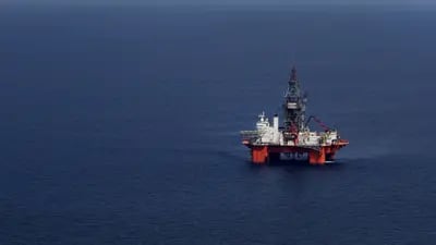 Operaciones en la plataforma petroleras en aguas profundas La Muralla IV y Centennial de Pemex