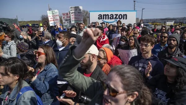 Amazon vence la iniciativa de sindicalizar su segunda planta en Nueva Yorkdfd