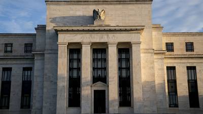 Fed restringe investimento pessoal de autoridades após escândalo de éticadfd