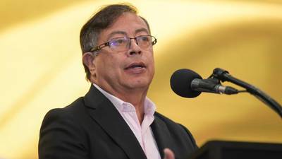 Días sin IVA generan un fuerte daño a la economía colombiana: Gustavo Petrodfd