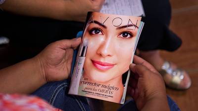 Avon Cosmetics Departs Venezuela, Transfers Assets to Local Companydfd