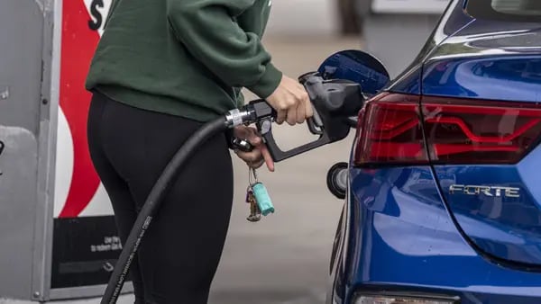 ¿Cuáles son las ciudades más costosas para ponerle gasolina al carro en Colombia?dfd