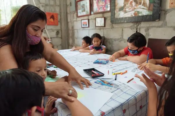 Los hogares con hijos fueron más afectados por la pandemia en Ecuador.