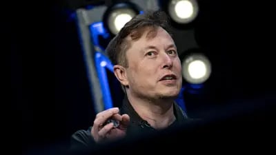 CEO da Tesla tem milhões de opções de ações que precisa exercer antes de agosto próximo, algo que ele não divulgou na pesquisa do Twitter