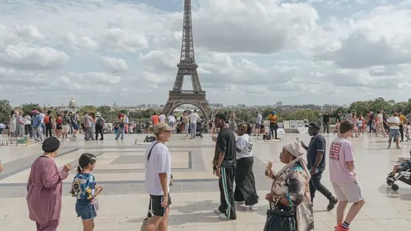 Olimpíadas de 2024 já elevam preços de hotéis em Paris; aumento chega a 300%dfd