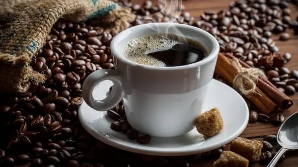 Café tem preço mais alto em três meses com forte demanda e estoques reduzidosdfd