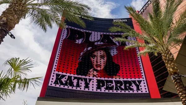 Acuerdo multimillonario por la música de Katy Perry tiene más de un siglo de gestacióndfd
