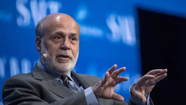 Un ex titular de la Fed, entre ganadores del Nobel de Economía por estudio de crisisdfd