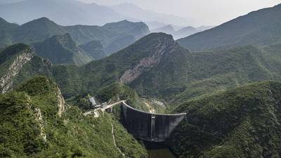 China quer se livrar de milhares de hidrelétricas para recuperar rios do paísdfd