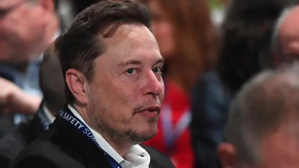Elon Musk quiere un mayor control de Tesla antes de construir su IAdfd