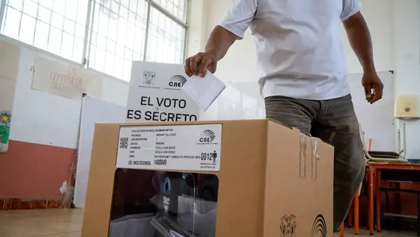 Consulta popular Ecuador 2024: se cierran las urnas y empieza el escrutiniodfd