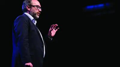 Jimmy Wales em discurso no fórum World of Business Ideas (Wobi) em Sydney em 2017.