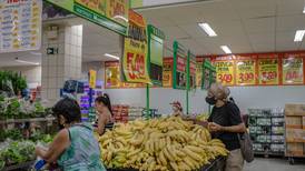 Inflación en Brasil sube más de lo previsto por alimentos y transporte
