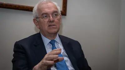 El ministro habla durante una entrevista en Bogotá, Colombia, el jueves 8 de septiembre de 2022.