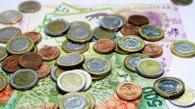 Por qué monedas de 25 centavos se están vendiendo por hasta US$40 en Argentinadfd