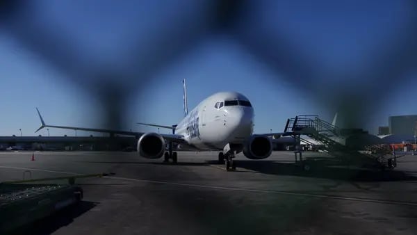 Ventas de Boeing en 2023 se ven ensombrecidas por la última crisis del 737 Maxdfd