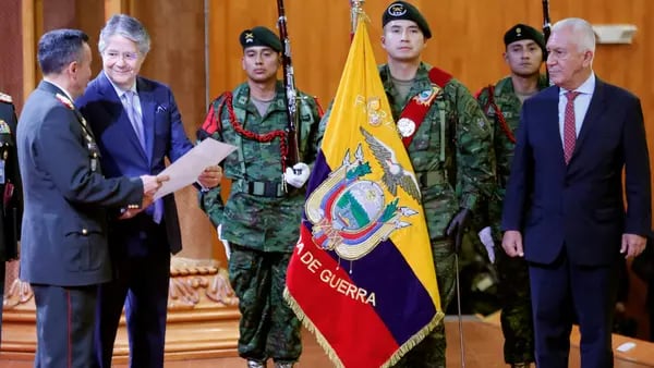 Ecuador desplegará acciones militares contra agrupaciones consideradas terroristasdfd