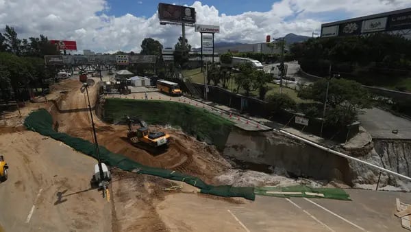 Socavón en Guatemala: Descartan puentes Acrow y sobrecostos impactan cadena logísticadfd